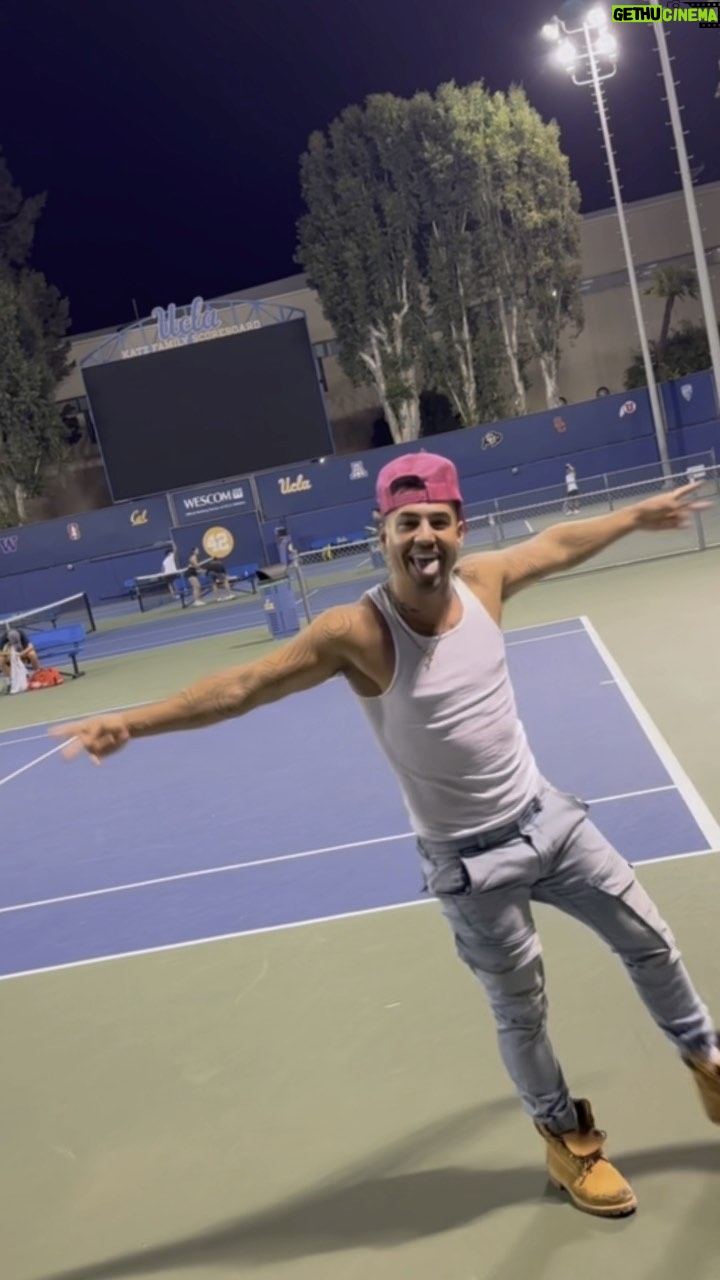 Jojo Guadz - 2.2K Likes - Freaky like a Bardi
