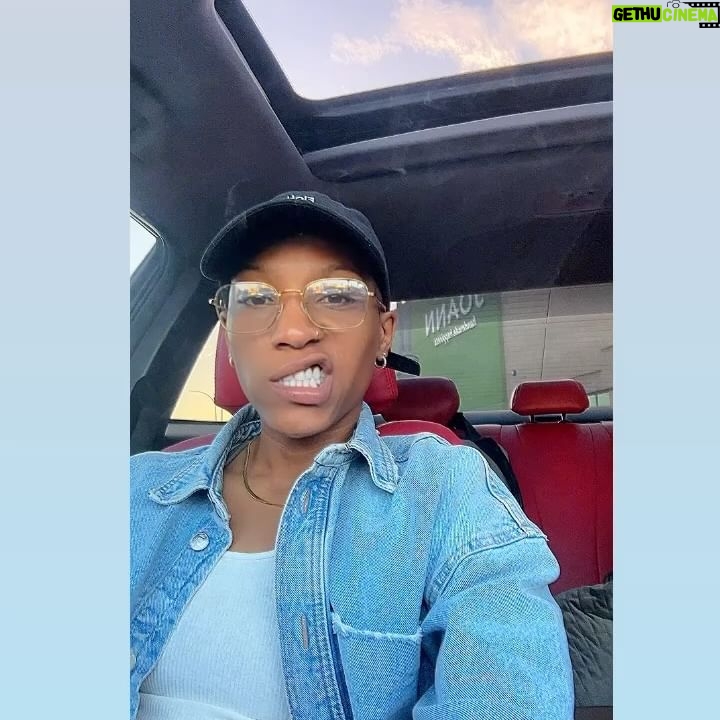 Jojo T. Gibbs - 3 Likes - We love a car seat selfieā¦Car Chroniclesā¦been thinking about bringing that backā¦I miss talking to yall š©ā¦sometimes lol