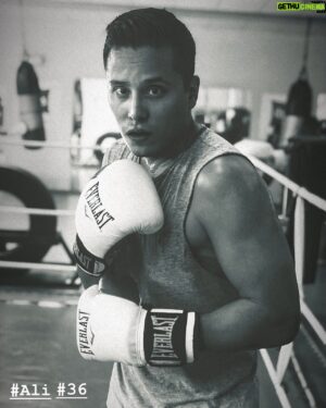 Jon Ali Instagram - ALI 🥊 #boxing #lifestyle #everlast #bomaye #aulnaysousbois