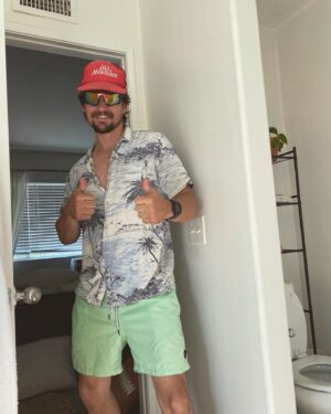 Jon Ecker Instagram - Gettin’ ready for the weekend. And wanted to show off that I know how to put the toilet seat down. #pottytrained