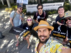 Jon Huertas Instagram - C’mon #amptp it’s friggin hot out here! Come back to these negotiating tables! Stop acting’ like that kid who came to playground with their ball, but got mad so they stormed off, WITH THE DAMN BALL, crying…we’re still out her wanting to play!!! #sagaftra #strong #wgastrong #sagaftrastrike big shout to my brothers & sisters @sullivangrams @timchiou gaellegillis @maryloubelli @haydenbone #lfg !!!