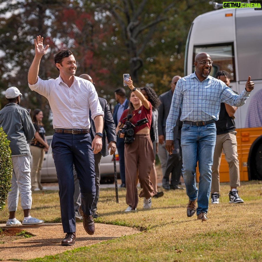 Jon Ossoff - 10.4K Likes - Arriving Monroe, Ga. with Rev !
Photo by @_danielschwartz