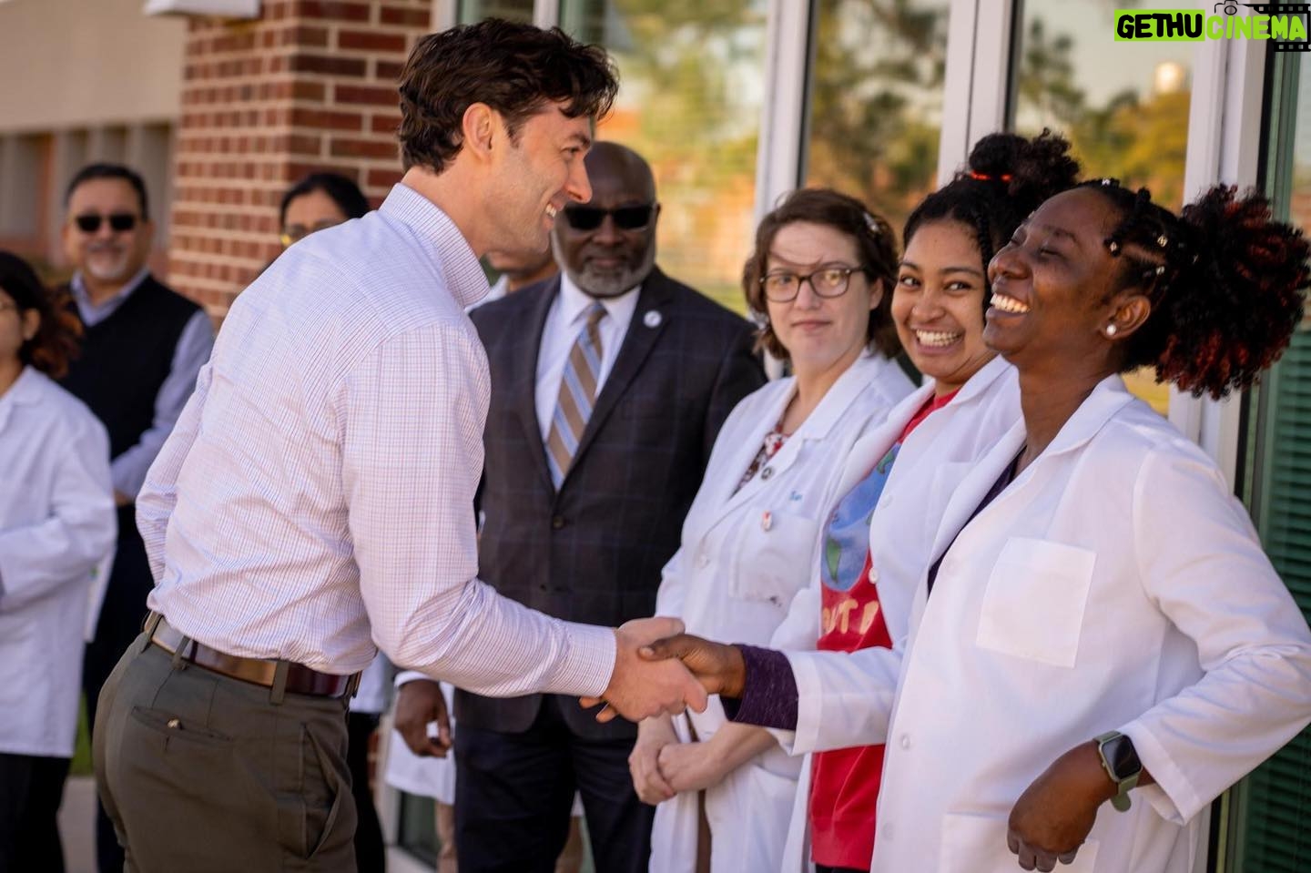 Jon Ossoff - 7.9K Likes - 🐔 At FVSU I announced the creation of a new poultry science major as part of a new poultry workforce collaboration w/ UGA — an initiative that I passed in the Senate with bipartisan support.