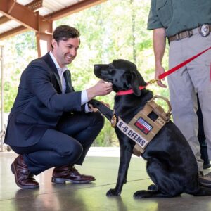 Jon Ossoff Instagram - Carter the arson dog is happy the Senate passed the bipartisan Fire Safety Act this week!