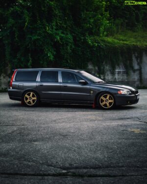 Jon Simonassi Instagram - I’ve been dreaming of this car since I was a teenager, now after years of searching I’ve found my very own Volvo V70R 🇸🇪

This car is exactly what I’ve been wanting as a creator, it’s practical, it’s great for lugging around gear, it’s insanely quick and it’ll make for a stellar roller car.

You better believe I got the 6 speed manual version too 😏

I plan to do as much wrenching as possible on this car and learn everything I can along the way.

First things first, I’m creating a cinematic car video to showcase the beauty and brawn of this beast, who’s down to help?

#VolvoV70R #turbobrick #volvospeed #sleepercar #lumixs5iix