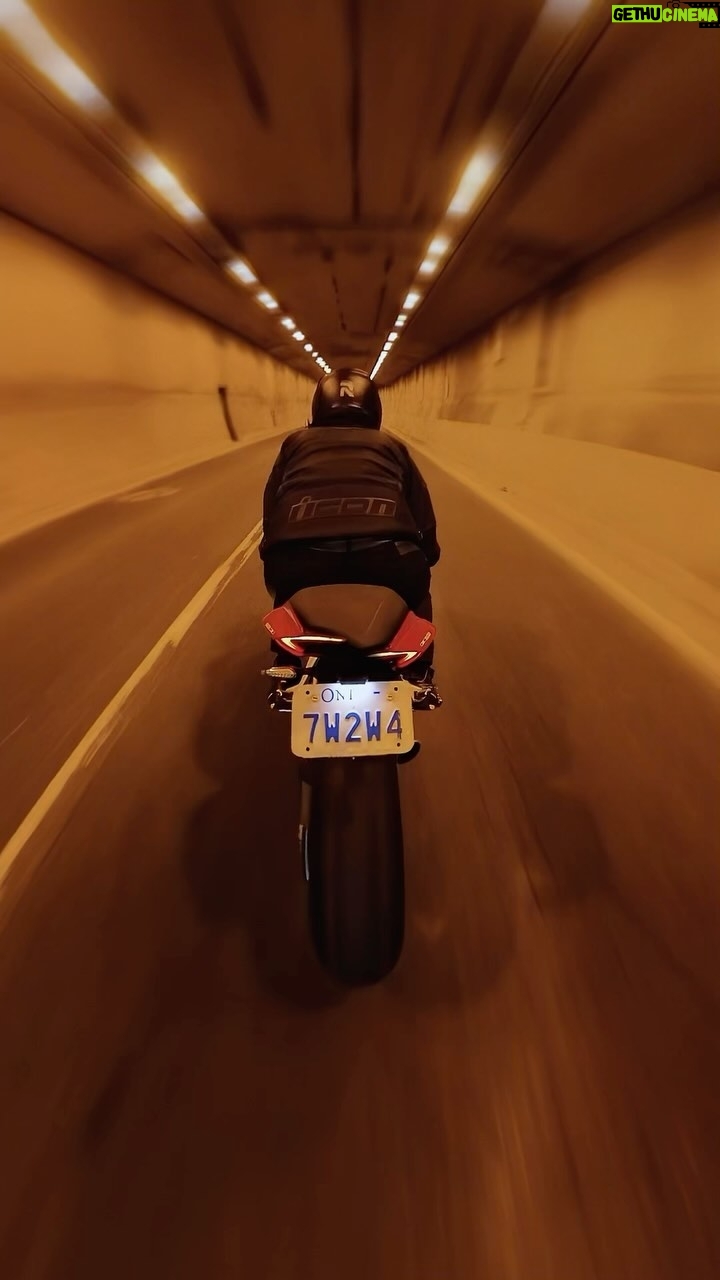 Jon Simonassi - 1.9K Likes - My secrets to capturing epic 360 moto footage 🤫
Shot on the @insta360 X3 using the newly redesigned motorcycle mount.
#insta360 #insta360x3 #motorcyclerider #ducatipanigale #bmwmotorrad