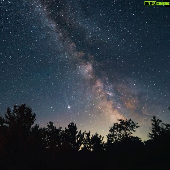 Jon Simonassi - 555 Likes - Going offline for the weekend, here’s a photodump to remind you to do the same now and then 🌿
#goingoffline #explorecanada #milkywayphotography #astrophotography #campinglife