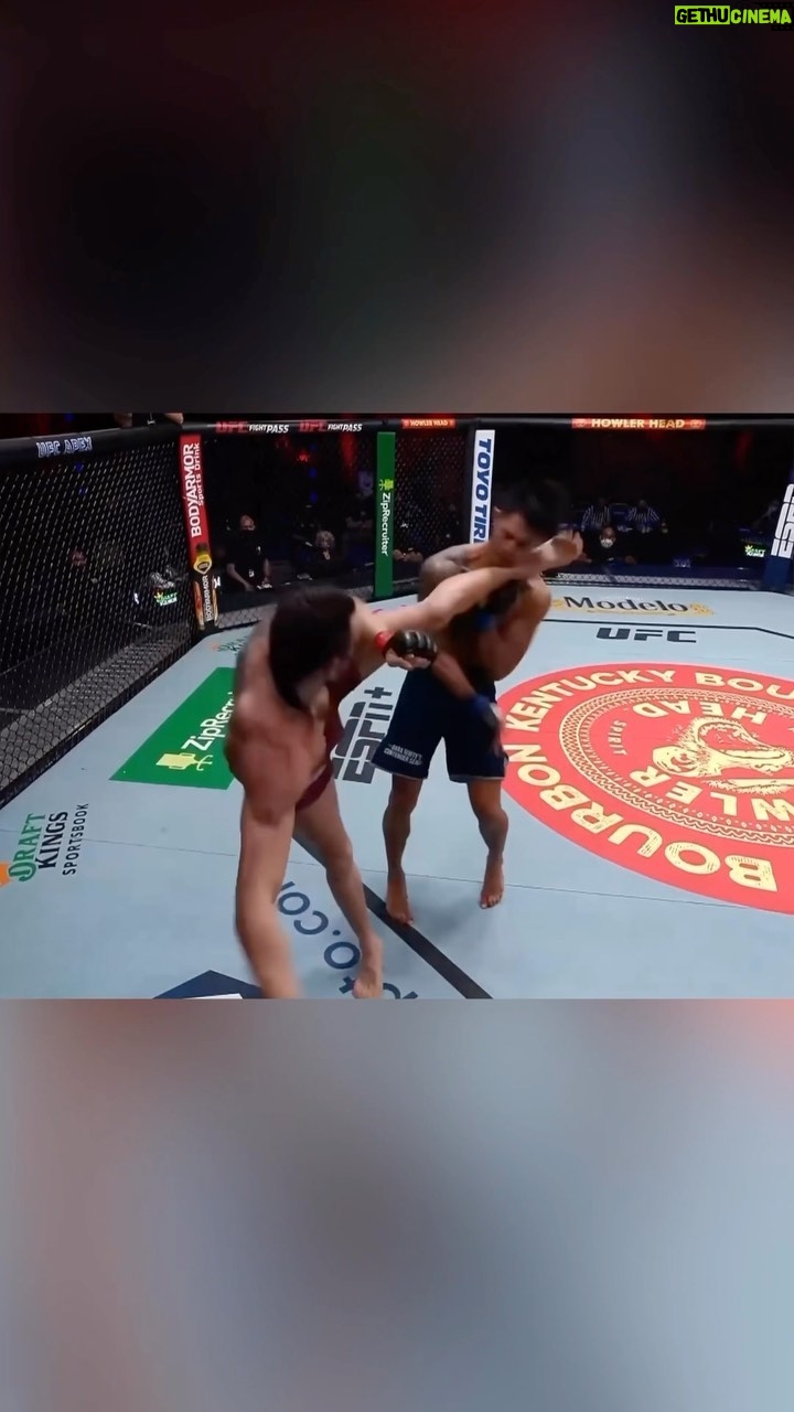 Jonas Bilharinho - 8.8K Likes - 🇧🇷Chute rodado!
🇺🇸Spinning back kick!
#mma #mmafighter #mmaworld #mmatraining #mmalifestyle #mmalife #mmafight #luta #nocaute #knockout #knockouts #mmabrasil #lutador #brazilianfighter #alteta #euatleta #atletas #atletadeCristo #athlete #athletelife #athletetraining #athletemotivation #proathlete #LFG #fighter #profighter #bellator #bellatormma #ko #spinningbackkick