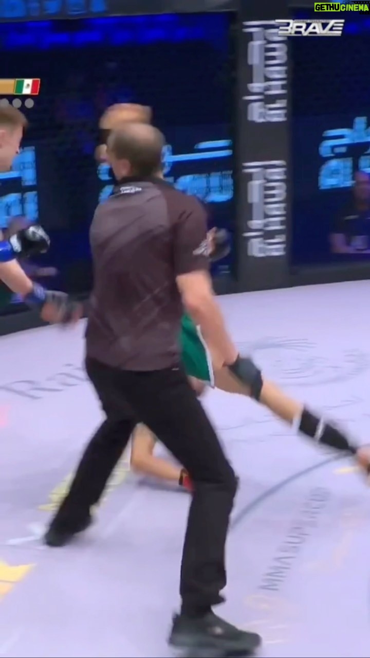 Jonas Bilharinho - 686 Likes - 🇧🇷To pensando em tentar esse aí na próxima luta, quero saber o que a galera da arbitragem acha dessa ideia maravilhosa? 😂
🇺🇸I’m considering this one for the next fight, I wanna know what referee crew think about this wonderful idea? 😂
💼 @somoswipi
#mma #mmabrasil #humor #nicetry #kosquad #cab #bilharinho