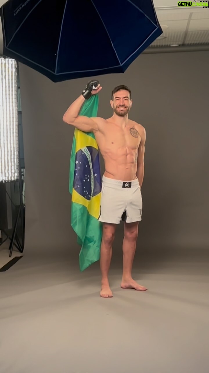 Jonas Bilharinho - 2.3K Likes - 🇧🇷Feliz demais com tudo isso!
🇺🇸I’m so happy with all of this!
#mma #mmabrasil #mmaworld #mmafighter #Bellator #Bilharinho #kosquad #joy #felizdemais #obrigadoDeus
