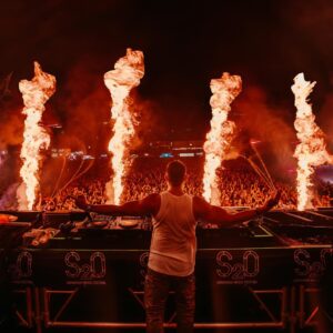 Jonas Blue Instagram - Wet & Wild in Thailand. Thank you @s2ofestival 🙌🏼💙

📸: @jordanmarchand_cv