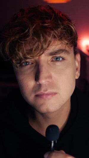 Jonas Wuttke Instagram - wie gehts eigentlich nona und ihrem $tanga automaten?