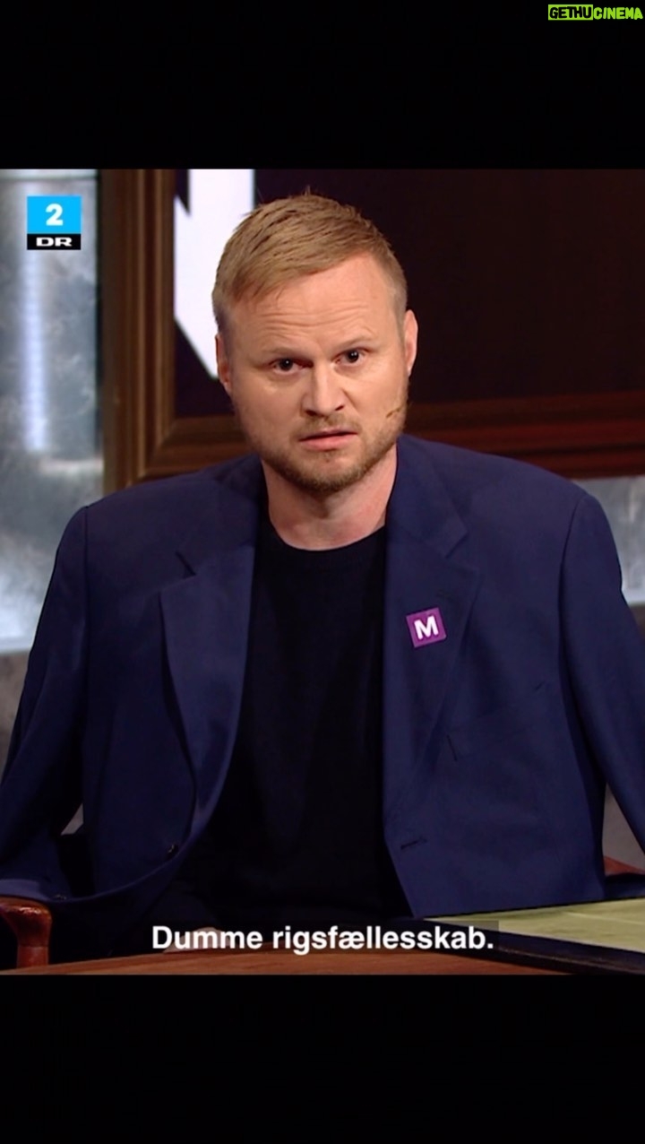 Jonatan Spang - 2.3K Likes - Løkkes skyggeforhandlinger med de nordatlantiske mandater fortsætter ufortrødent på trods af, at demokratiet jo slet ikke burde inkludere “Grønland” og “Færøerne”. I Rigsfælleskabet er demokratiet kun for danskerne!