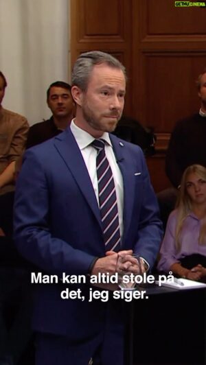 Jonatan Spang Instagram - @jakobellemann var først imod Socialdemokratiets Arnepension. Nu er han for. Men husk, at man altid kan altid stole på det, han siger, mens han siger det