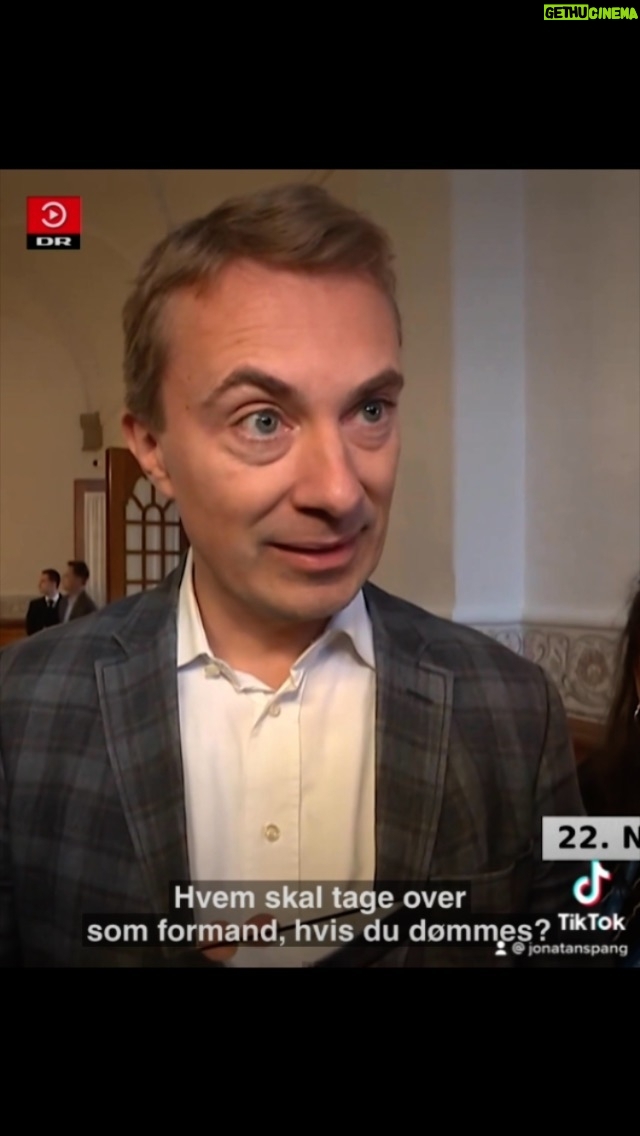 Jonatan Spang - 1.2K Likes -