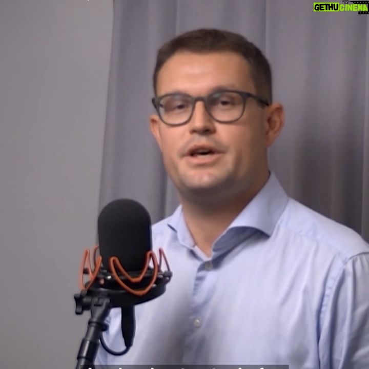 Jonatan Spang - 1.3K Likes - Hvem er det egentlig der skal arbejde mere ifølge det socialdemokratiske korstog?
(Klip fra: BTs podcast, Slottet og Sumpen)