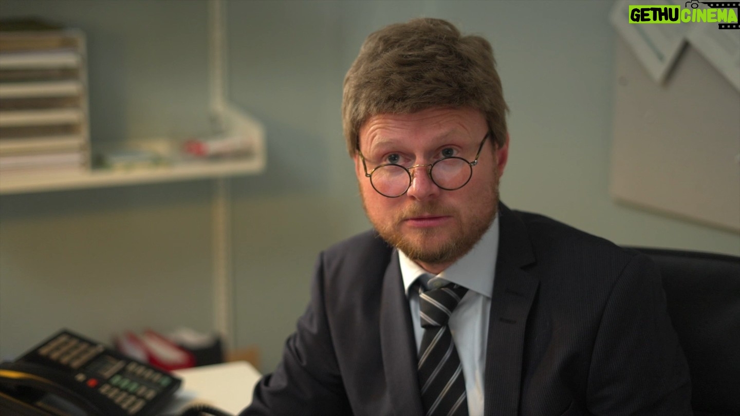 Jonatan Spang - 1.3K Likes - I Tæt på Sandheden taler vi om DSB’s helt rimelige prisstigninger, lønløftet til de udvalgte grupper der vandt i Viking Lotto og Danmarks nyeste turistattraktion: Det Stendøde Hav. Det er i aften 21:30 på DR2 og DR-TV