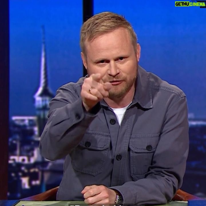 Jonatan Spang - 1.1K Likes - Så var der alligevel ikke forskel på privat-Jon, Teater-Jon og Politiker-Jon