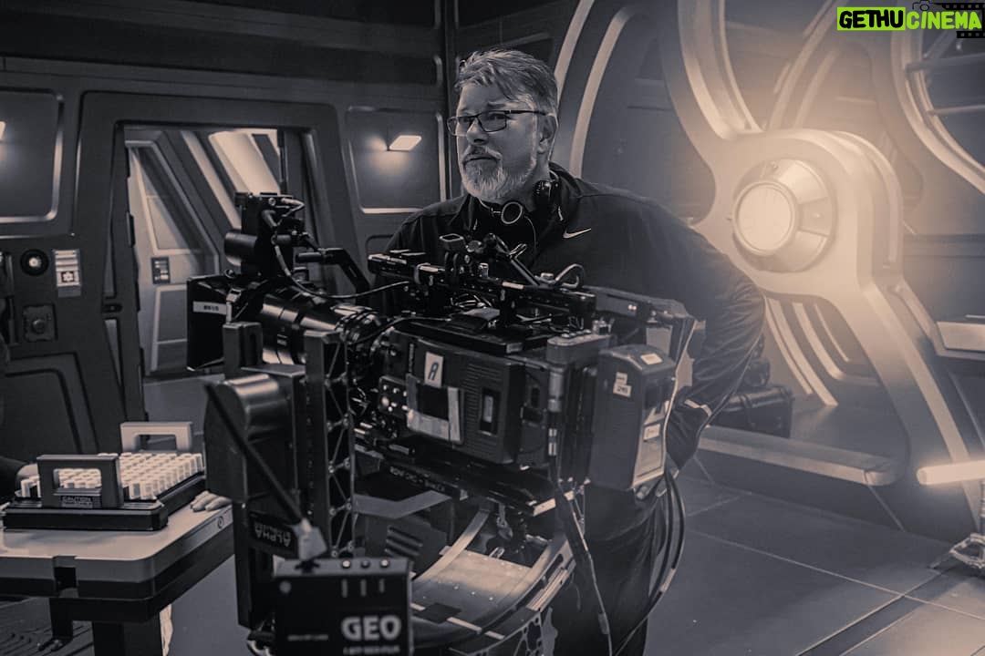 Jonathan Frakes - 7.6K Likes -
