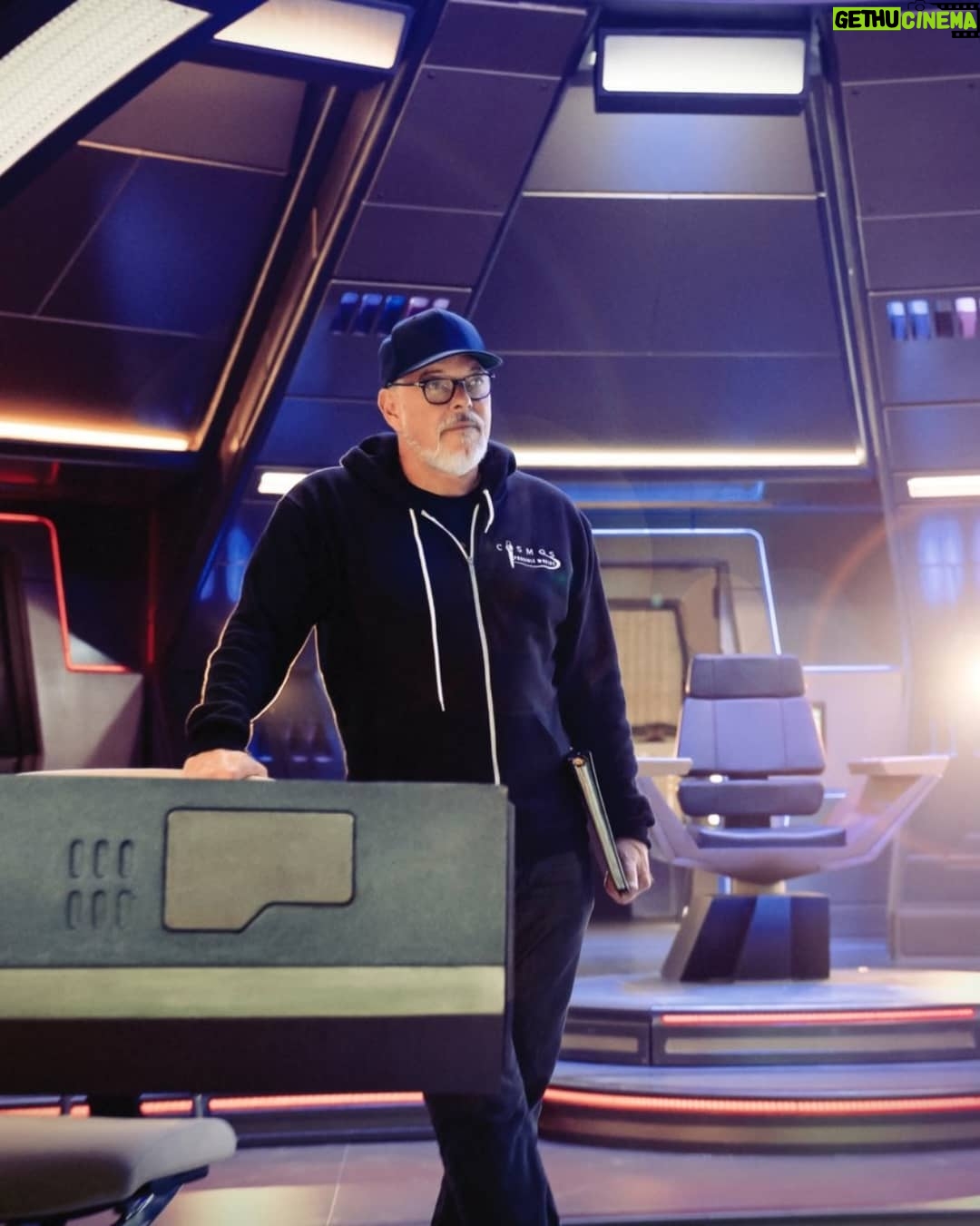 Jonathan Frakes - 5.8K Likes - #StarTrekDiscovery returns January 17, 2019.