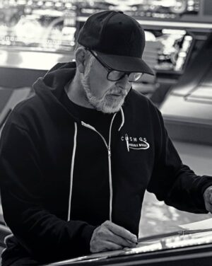 Jonathan Frakes Instagram - #StarTrekDiscovery returns January 17, 2019.