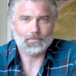 Jonathan Frakes
