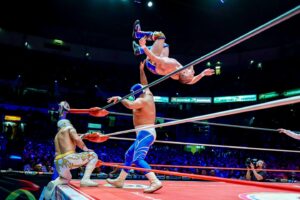 Jonathan Good Instagram - Más imágenes del épico enfrentamiento entre el CMLL y #AEW en Homenaje a #2LeyendasCMLL… ¿quién fue tu luchador favorito en esta batalla?
📸 @elfotografodelasluchas 

#CMLL #LuchaLibre #LuchaLibreMexicana #LuchaLibreCMLL #ArenaMexico #Luchador #Wrestling #MexicanWrestling #follow