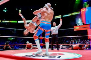 Jonathan Good Instagram - Más imágenes del épico enfrentamiento entre el CMLL y #AEW en Homenaje a #2LeyendasCMLL… ¿quién fue tu luchador favorito en esta batalla?
📸 @elfotografodelasluchas 

#CMLL #LuchaLibre #LuchaLibreMexicana #LuchaLibreCMLL #ArenaMexico #Luchador #Wrestling #MexicanWrestling #follow