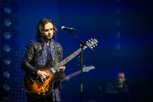 Jonathan Jackson Instagram - I have an exciting music announcement coming soon for the UK & Ireland... 
.
📷 @christiegoodwin 
#Nashies #Nashville #JonathanJackson