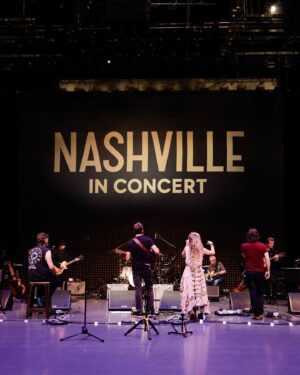 Jonathan Jackson Instagram - ♥️CHICAGO!♥️ The #NashvilleReunionTour kicks off TONIGHT at your beautiful @rosemonttheatre and we can’t wait to see you! 🥳✨ Thank you for being the first city where we all get to be together again, after five long years! 🥲 It’s felt like a life time, but at the same time, just a moment, because we never stopped being family, we never stopped loving the music, and we never stopped loving you - our incredible audience. ♥️✨ If you don’t have your tickets for tonight yet, you can still find a few at nashvillereuniontour.com, or at the link in my bio. Let’s raise the roof and make the place glow tonight - Nashville style. We reckon it’s about time. 🖤🖤🖤

📷 @timothyjamesbowen 

#clarebowen #chriscarmack #charlesesten #jonathanjackson #sampalladio #bowenyoung#brandonrobertyoung #colinlinden #americana #rock #countrymusic #nashville #chicago #family #love #livemusic #family