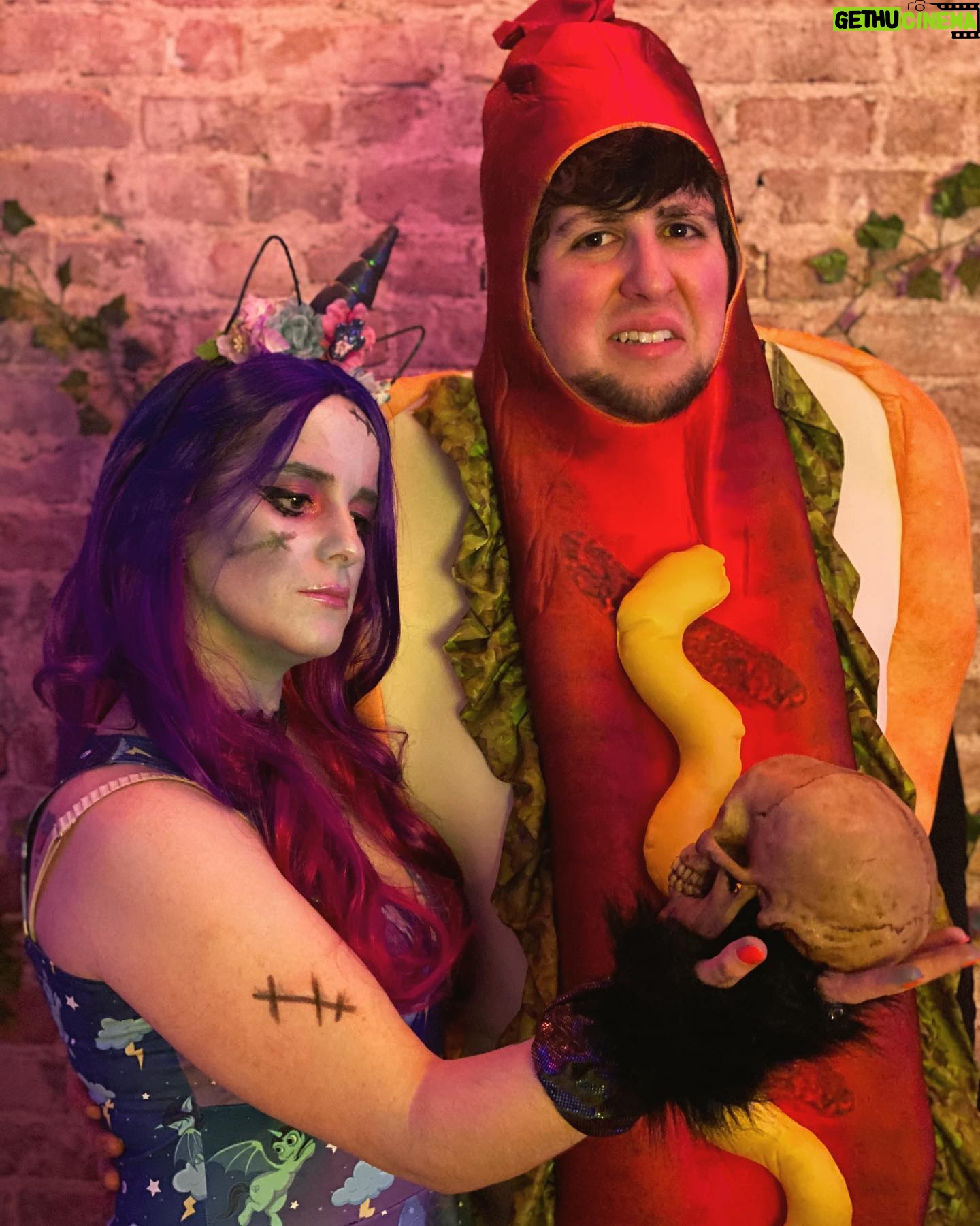 Jonathan Jafari - 109.2K Likes - Happy 🌭 Halloween 🦄 Everyone 🎃✨