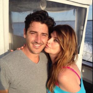 Jonathan Knight Instagram - My heart is ripped into a million pieces, and half my soul has been taken away… we met  and connected in a way one rarely gets to experience with others. Through my tears I go through our photos together. I read and reread our texts back and forth. I listen to your voicemails. How did I get to be so lucky to have you in my life? The time I spent with you is like no other. Your heart was bigger than the Moon. You lived life with so much passion. I’m still processing the fact that you are gone, but find comfort knowing you will always be here in my heart. This picture is one of my favorites with you. I will always remember this exact moment and all the others I shared with you. Thank you for loving me as much I loved you. 

Forever yours, 

Jonny Boy