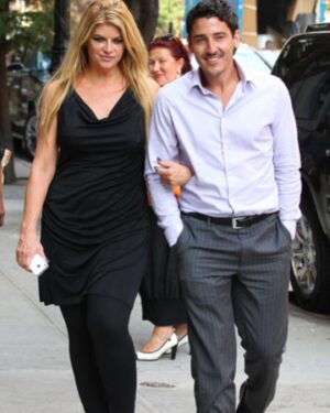 Jonathan Knight Instagram - 🥳🎂🎉 Happy Birthday.!!! I miss you so much everyday.