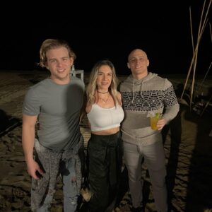 Jonathan Lipnicki Instagram - Standing on a mound of sand makes me look a lot taller than @keenbeanmma and I want to immortalize it.