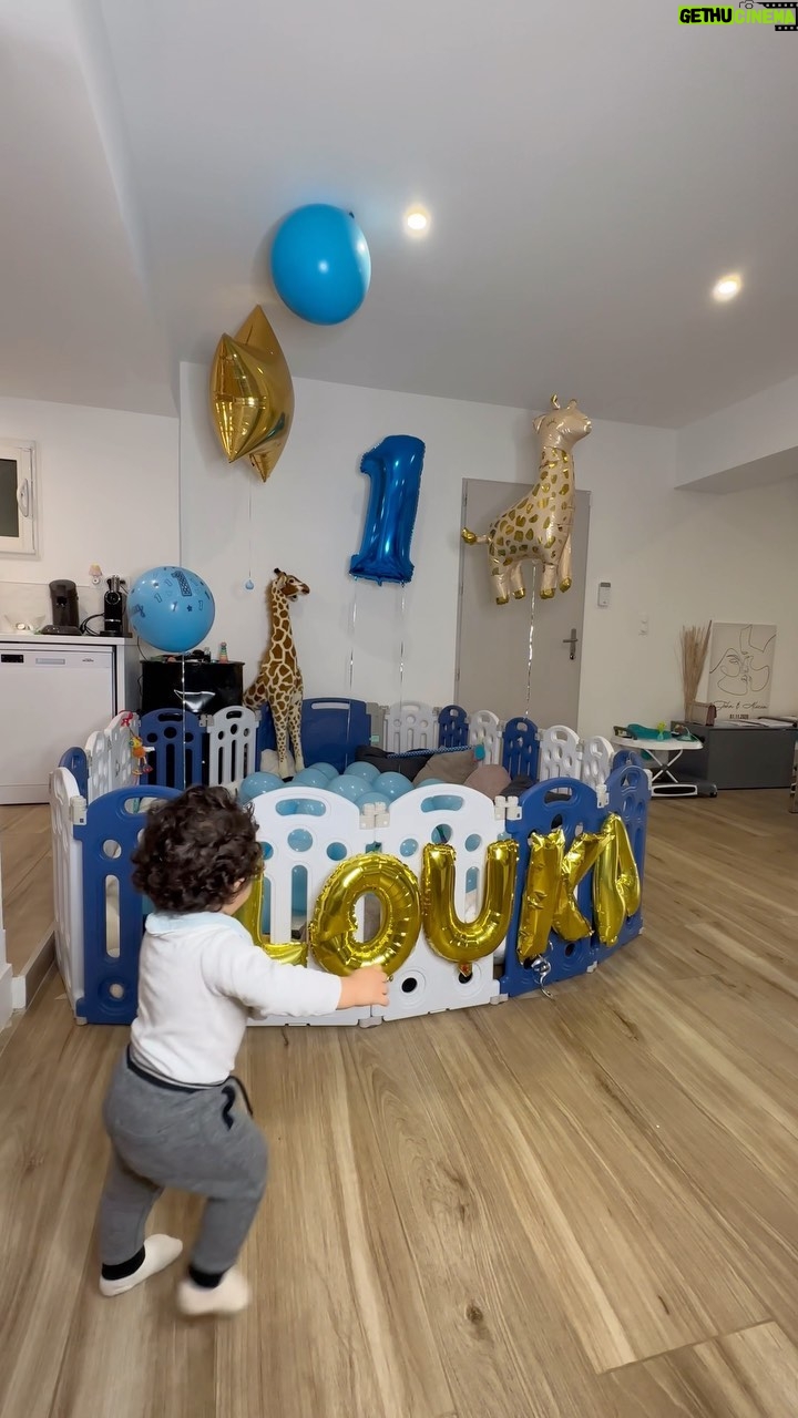 Jonathan Matijas - 73K Likes - JOYEUX ANNIVERSAIRE NOTRE TRÉSOR 🎂
20.11.2023 : 1 an aujourd’hui ❤️
On t’aime si fort !
Chaque jour tu es notre cadeau exceptionnel !
Et on va passer toute notre vie à faire de la tienne une fête 🥳
Merci au ciel de m’offrir la famille de mes rêves 🥹
#birthdayboy #hb #joyeuxanniversaire #jetaime