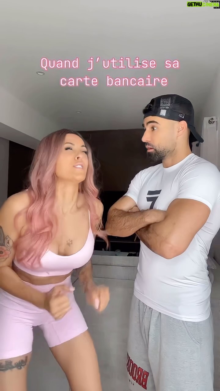Jonathan Matijas - 15.9K Likes - Y’a embrouille 🤦🏻♂️
Qui fait pareil les filles ? 😅
#couplefun #pinkhair #couplelove