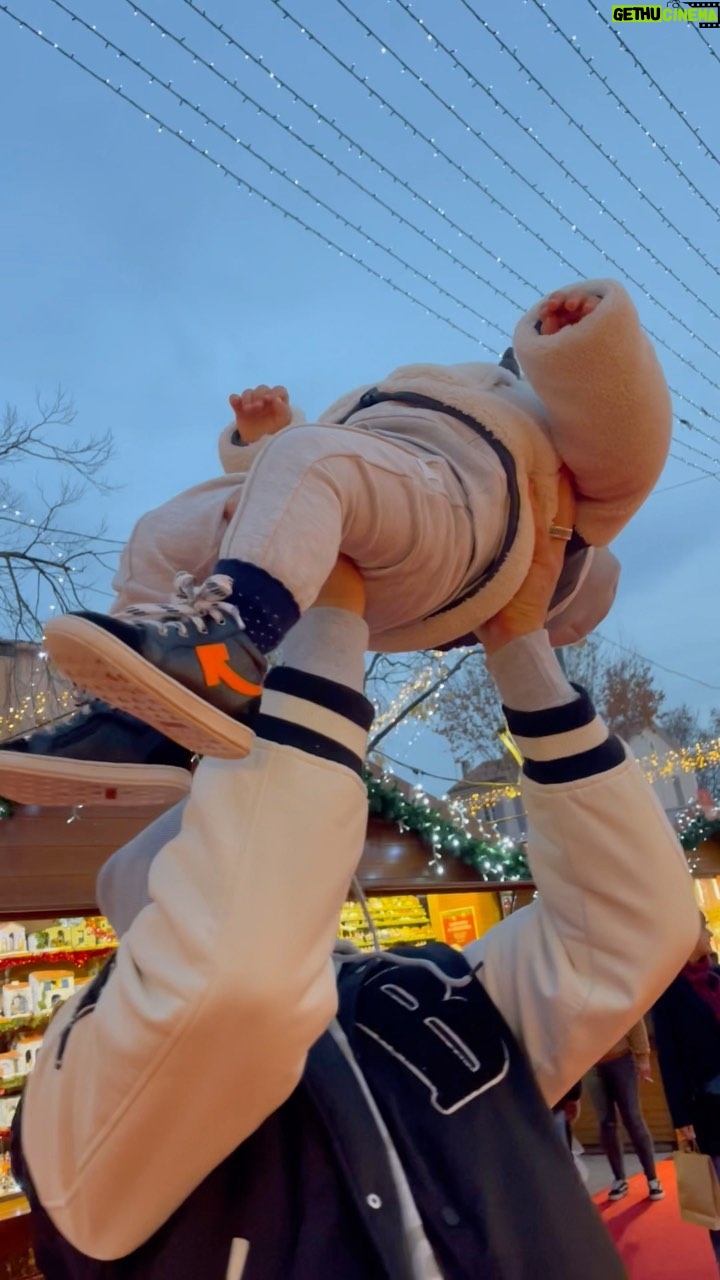 Jonathan Matijas - 41.3K Likes - Ton premier marché de Noël trésor ❤️
Quel est, d’après vous, le plus beau Marché de Noël de France 🇫🇷 ?
#marchedenoel #noel2023 #firstchristmas #babychristmas