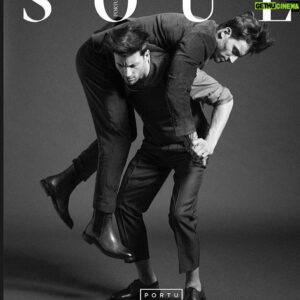 Jonathan Sampaio Instagram - Just like brothers.. photo: @frederico__martins styling: @nelly_goncalves makeup: @patricialimaatelier hair: @miguel_vianaa video: @raulepsousa @kevinsampaiotwin #sampaiotwins #newcover #soul #shoes #portugal #positivevibesonly @portuguesesoul @meiassolas