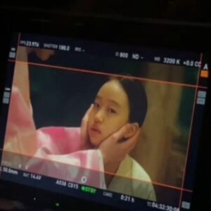 Joo Ye-rim Instagram - "거북아거북아 머리를내어라~"
따뜻한 보살핌과 배려속에서 안전하게 촬영했습니다 

#구미호뎐1938  죽향💛

오늘밤 9:20 tvn

#tvn드라마 
#토일드라마 
#taleoftheninetailed
@madang_captain 
@baewoomadang