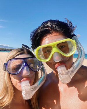 Jordan Connor Instagram - Happy happy birthday my love!! I am so proud of the incredible, strong and beautiful woman that you are. I’m so lucky to call you my wife, my partner in life and my best friend. I can’t wait to see what this year has in store for you. It’s going to be the best yet. I love you with all my heart! HAPPY BIRTHDAY! ❤️🎉🥳🎁🎊