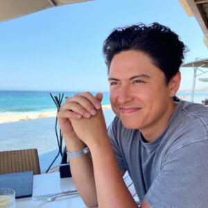 Jordan Connor Instagram - We love Los Cabos! Huge shout out to @redtag.ca for providing the easiest and most convenient way to vacay. redtag.ca is made by Canadians, for Canadians, and I’m so happy to align with a brand that makes travel easy! 🇨🇦✈️🙌 

Follow the link in my bio to redtag.ca and use JORDAN100 to get $100 off your next trip!
#loscaboswithredtag #redtagfam