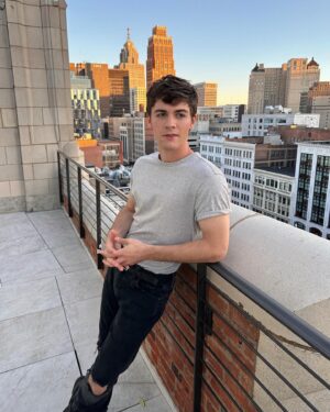 Jordan Doww Instagram - city boy at heart 💓 #happylaborday