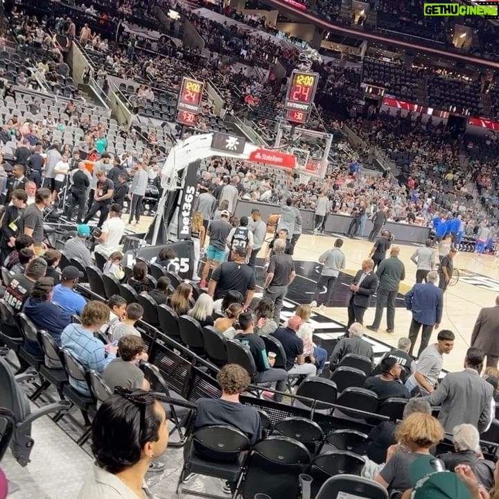 Jordan Fite - 2.2K Likes - Thank you for having us @spurs 🤠
S/O to @lianakramirez for setting everything up…❤️
#powerrangers