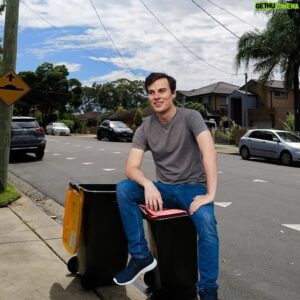 Jordan Shanks Instagram - Having so much fun on the Central Coast with all my friends. Come see my new show at Everglades, Woy Woy, this Friday night! 🎫 www.friendlyjordies.com