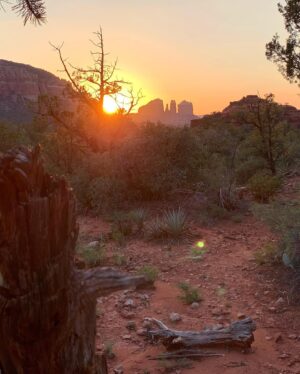 Jordan Whitley Instagram - Sedona photo dump 🏜