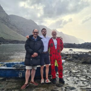 Jordi Sánchez Instagram - ODIO EL VERANO, la peli.
Tenerife. Lugares idílicos para rodar. // Bon dia, familia! 
Dir: @fergarciaruiz
@sonypicturesspain @telecincocinema