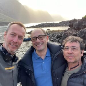 Jordi Sánchez Instagram - ODIO EL VERANO, la peli.
Tenerife. Lugares idílicos para rodar. // Bon dia, familia! 
Dir: @fergarciaruiz
@sonypicturesspain @telecincocinema