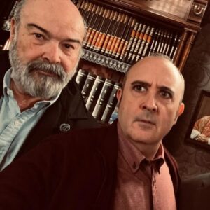 Jordi Sánchez Instagram - ALIMAÑAS, la peli. 
"Una comedia negra para todos los públicos."
Disfrutando, minuto a minuto, de Carlos Areces, Silvia Abril, Loles León, Carmina Barrios, Pilar Bergés, Saturnino García, Pere Vallribera, Blanca Martínez y, por supuesto, Resines. 
@sonypicturesspain @rtve @pepantongomez @juanmorenofeelgood