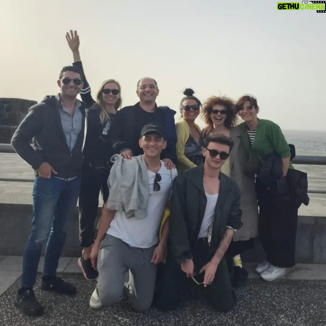 Jordi Sánchez - 19.5K Likes - Arrancando en Tenerife.
ODIO EL VERANO, la peli.
@malenaalteriooficial @kiramiro @maria_botto @julian_lopez @alamoroberto @javierlera @mariano.venancio @yohanayara @aitxibita
@sonypicturesspain @telecincocinema