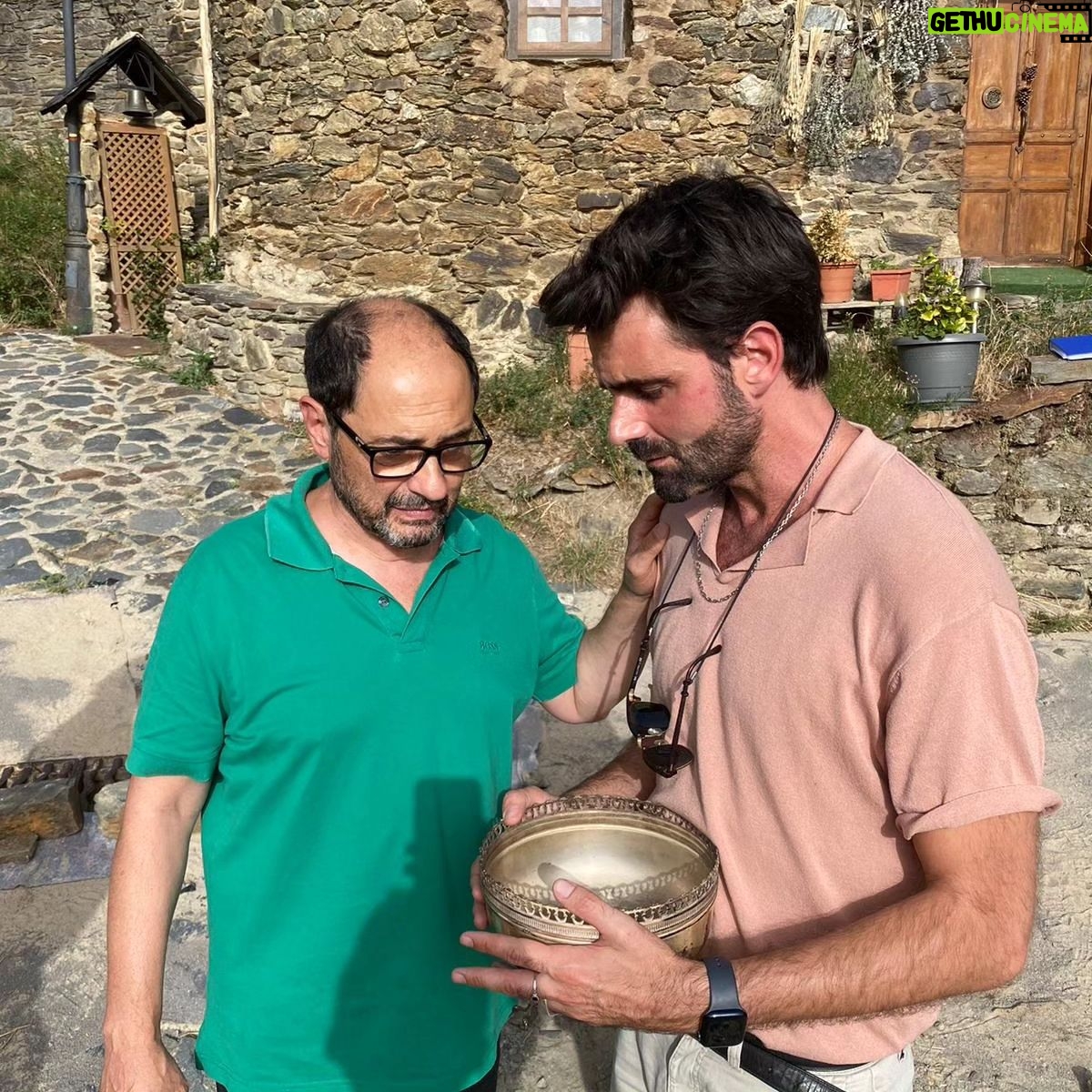 Jordi Sánchez - 16.3K Likes - Aquí unos ensayos de LA DAMA BLANCA ¡Que placer de localizaciones!// Andorra sempre és un gust!
.
.
@contrabanproduccions
@governandorra
@marcriberajulia1
@nuriammontes
@raquel.lopezpalau
#LaDamaBlanca
#andorra